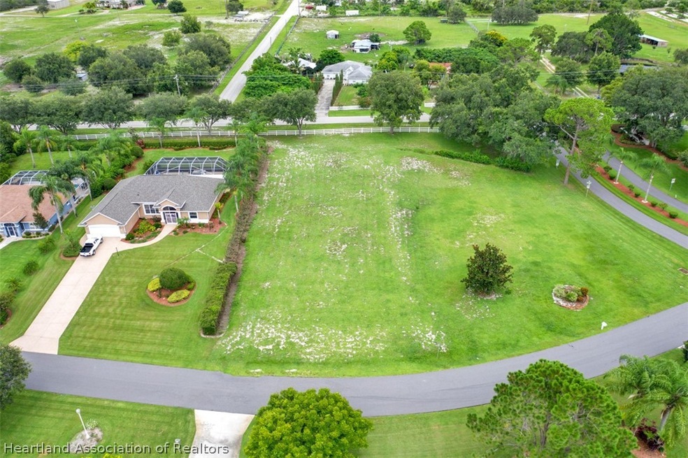 3 Meadowlake Cir N, Lake Placid, FL 33852 - photo 1