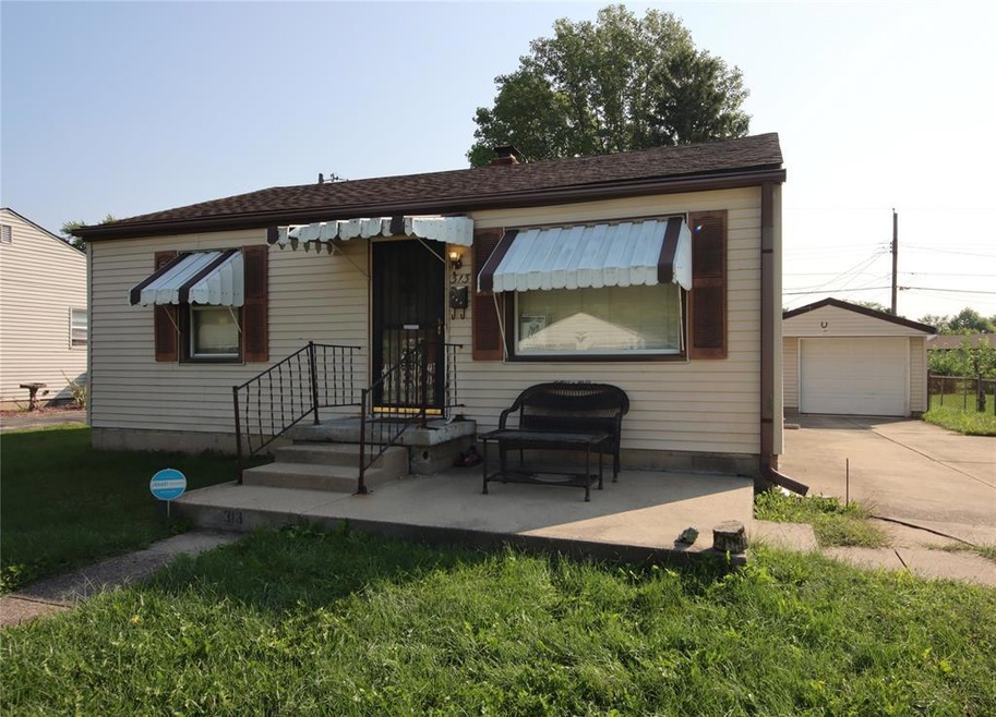 313 S 8th Ave, Beech Grove, IN 46107 - photo 1