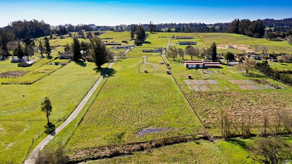 4837 Hessel Rd, Sebastopol, CA 95472 - photo 1