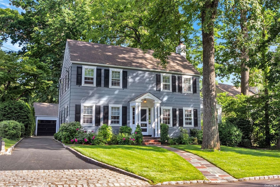 Sold $1,827,000 • Co-Listing Agent