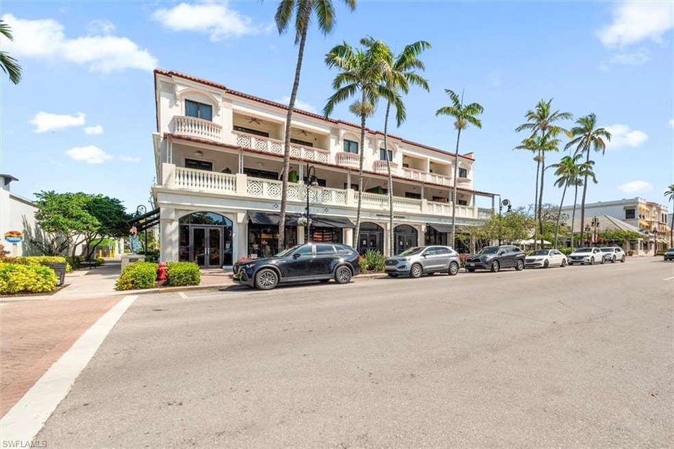 555 5th Ave S unit 204, Naples, FL 34102 - photo 1
