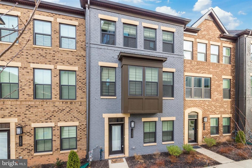 13225 Lake Waterview Way, Hunter Mill, VA 20171 - photo 1