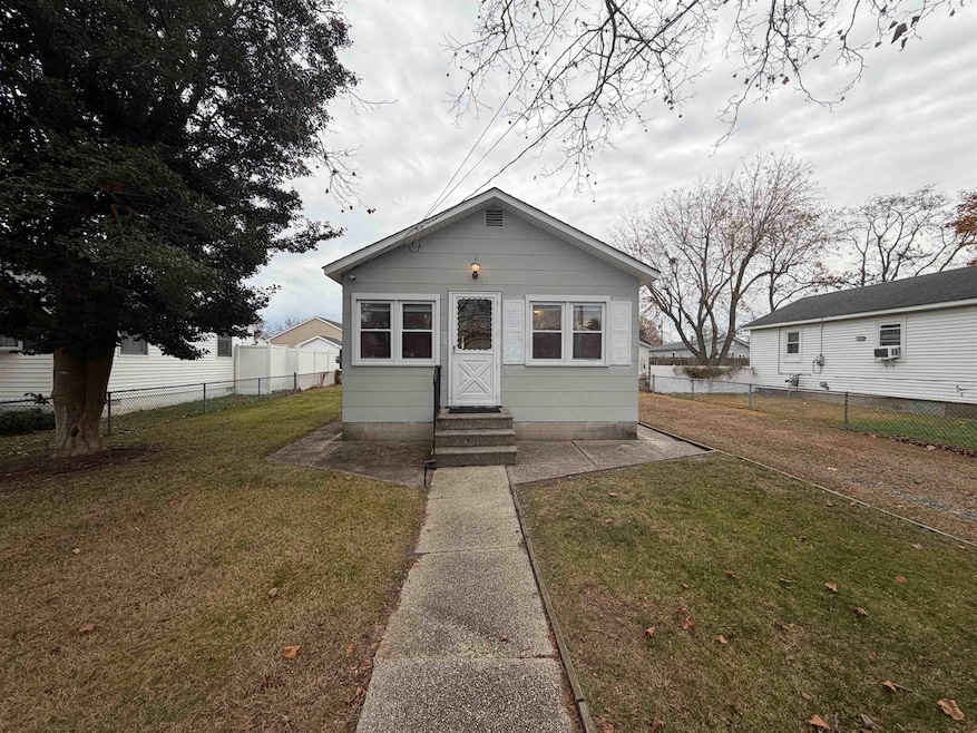 109 Iowa Ave, Villas, NJ 08251 - photo 1