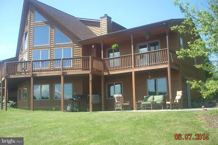 239 Freezeland View Ln, Linden, VA 22642 - photo 1