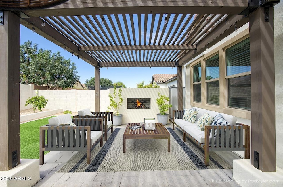 21067 E Seagull Dr, Queen Creek, AZ 85142 - photo 1