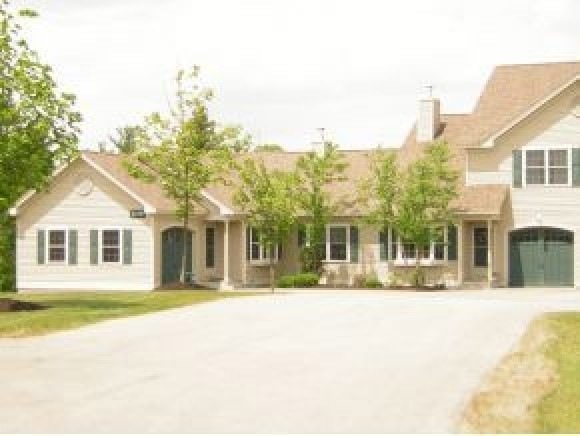 90 Mountain Village Rd unit 96, Windham, NH 03087 - photo 1