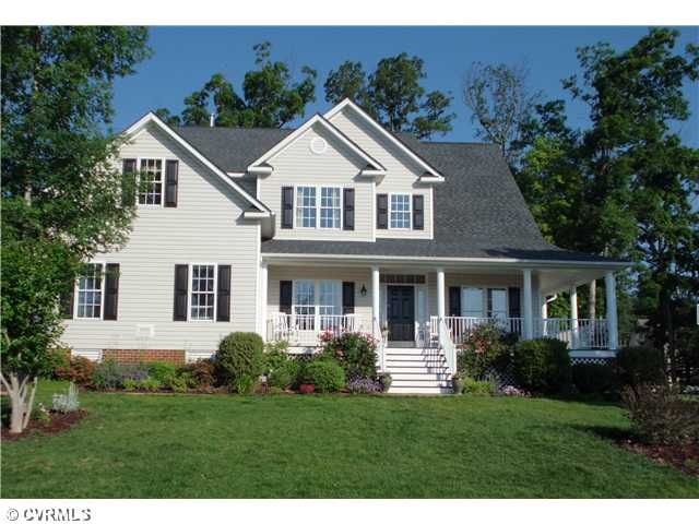 Exterior Front - More pictures to come tonight - see tour