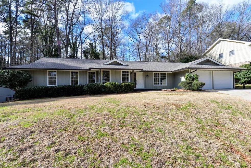 1290 Northshore Dr, Roswell, GA 30076 - photo 1