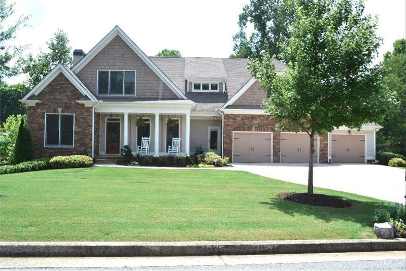Beautiful, three car garage home in Bryant Pointe!