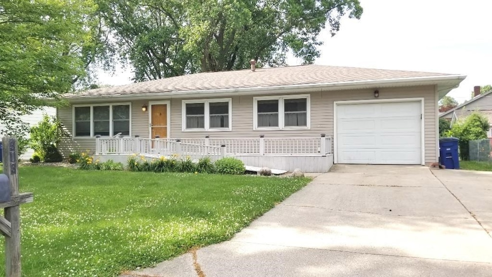 313 E 9th St, La Porte, IN 46350 - photo 1