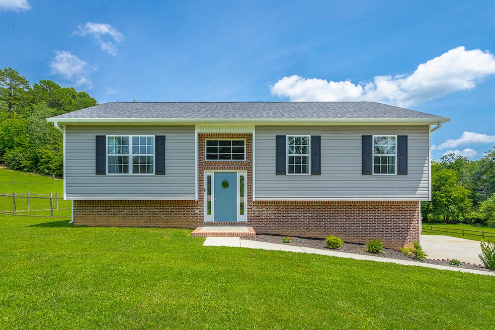 For Sale $329,900 • Co-Listing Agent