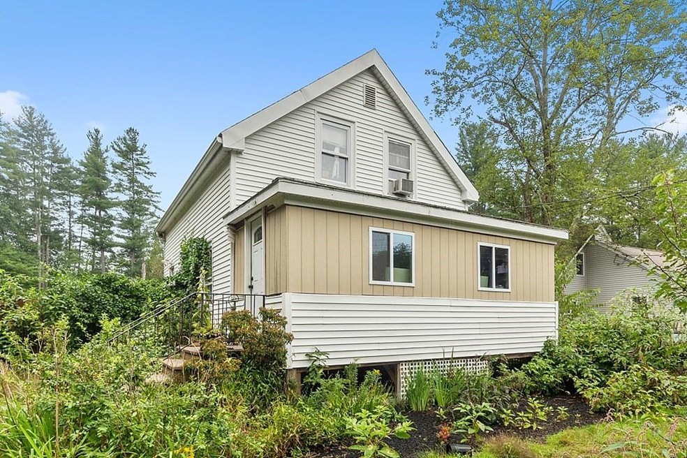 167 S Main St, Newton, NH 03858 - photo 1