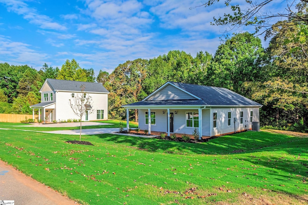 313 Ponder Rd, Greer, SC 29651 - photo 1