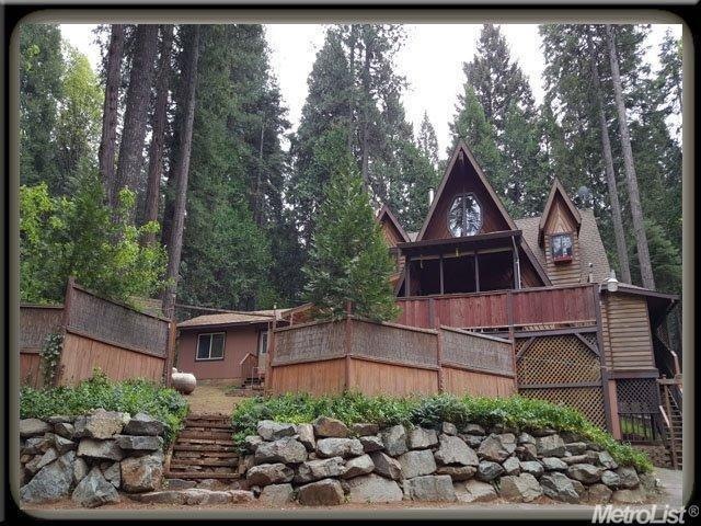 Unique, well maintained home surrounded by Mother 