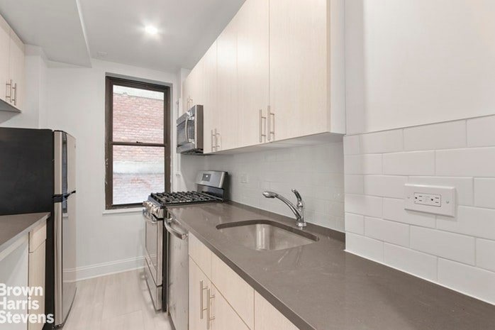 440 W 34th St unit 6H, New York, NY 10001 - photo 1