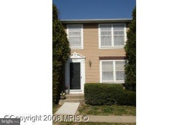 7895 Tyson Oaks Cir, Vienna, VA 22182 - photo 1