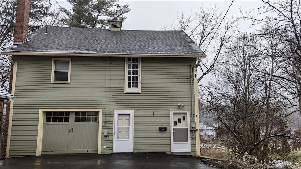 1033 Worthington Ridge, Berlin, CT 06037 - photo 1