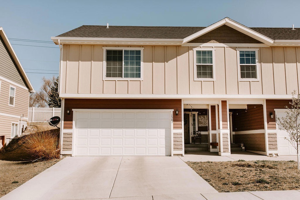 5.2.2020Townhome(2of43)<|><|>