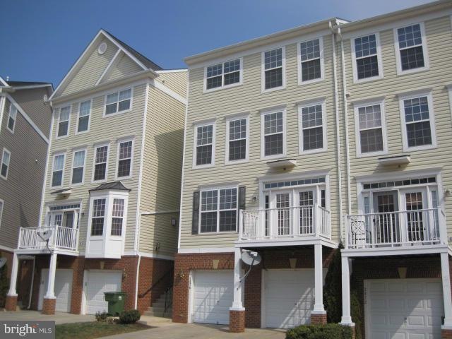 2476 Curie Ct unit 11, Herndon, VA 20171 - photo 1
