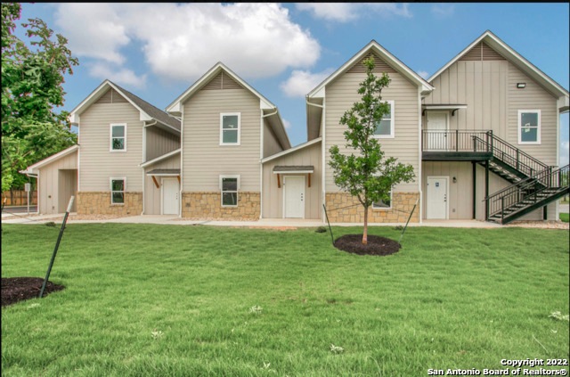 1070 E Cedar St unit 3, Seguin, TX 78155 - photo 1