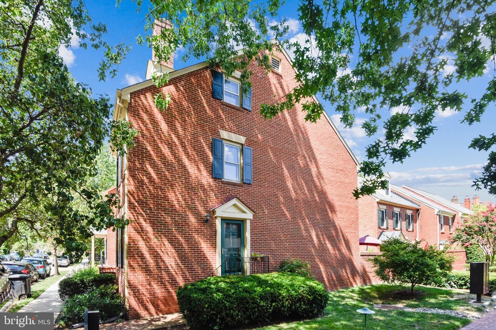 1239 Portner Rd, Alexandria, VA 22314 - photo 1