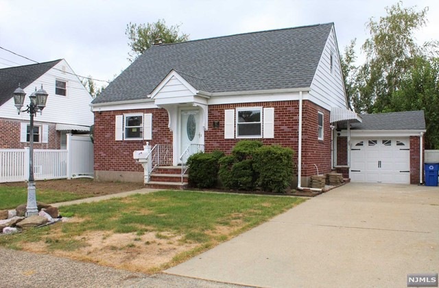 18 Crescent Rd, Wallington, NJ 07057 - photo 1