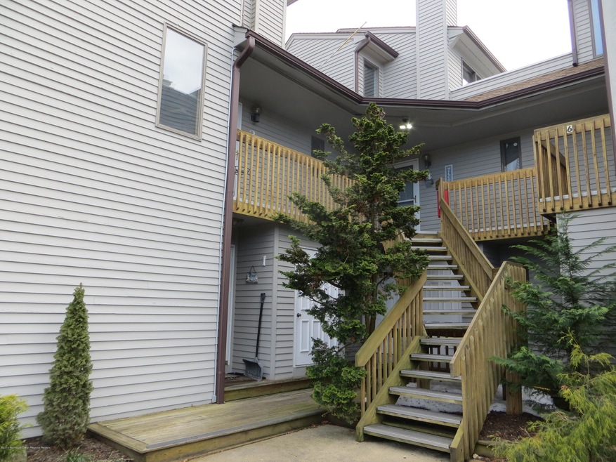 LOUISA CT 2 033