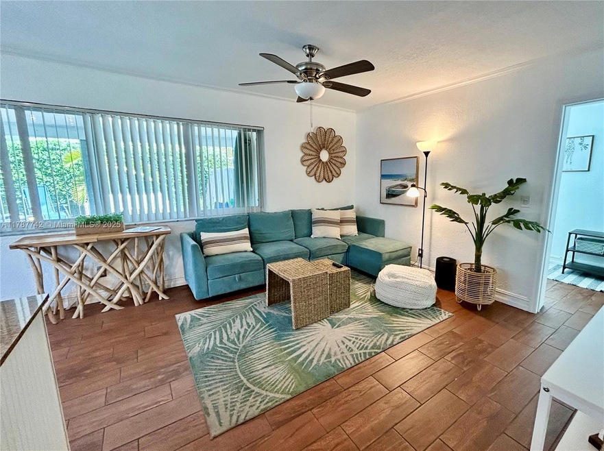 316 Walnut St unit 1, Hollywood, FL 33019 - photo 1