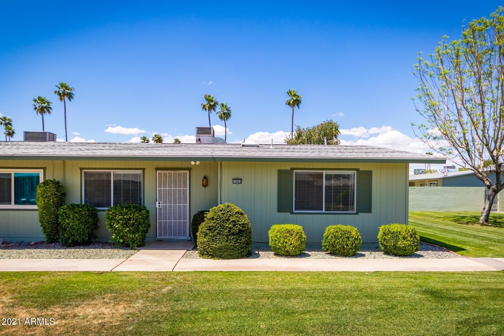 10864 W Santa fe Dr, Sun City, AZ 85351 - photo 1