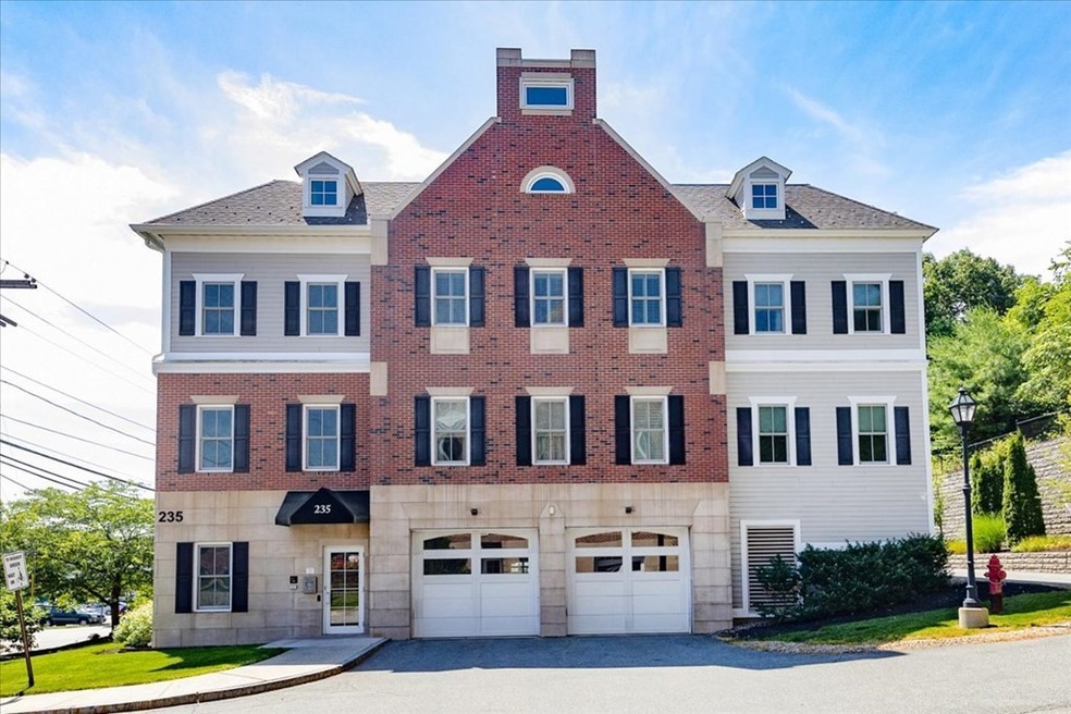 235 Cambridge St unit 208, Burlington, MA 01803 - photo 1