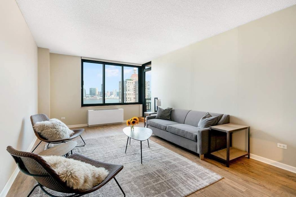 unlisted-address, New York, NY 10280 - photo 1