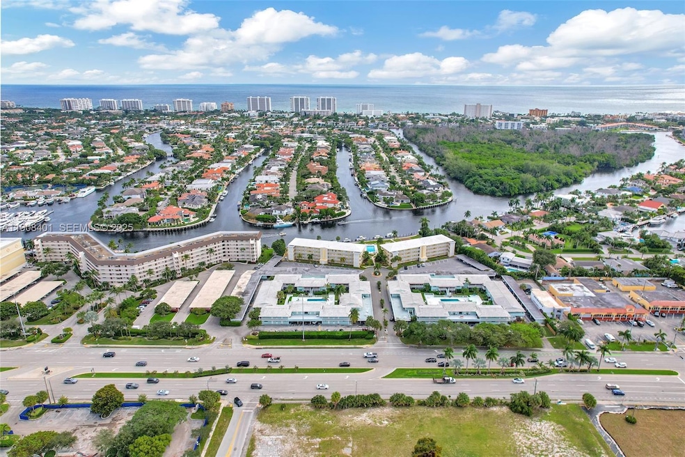 Riverhouse Gardens unit 136, Deerfield Beach, FL 33441 - photo 1