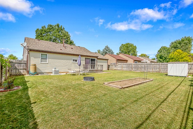 221 Bolz Rd, Carpentersville, IL 60110 - photo 1