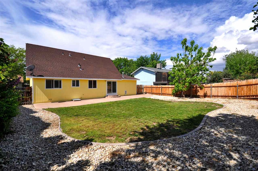 296 E Quail St, Sparks, NV 89431 - photo 1