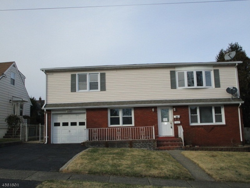 151 Lee St, Elmwood Park, NJ 07407 - photo 1