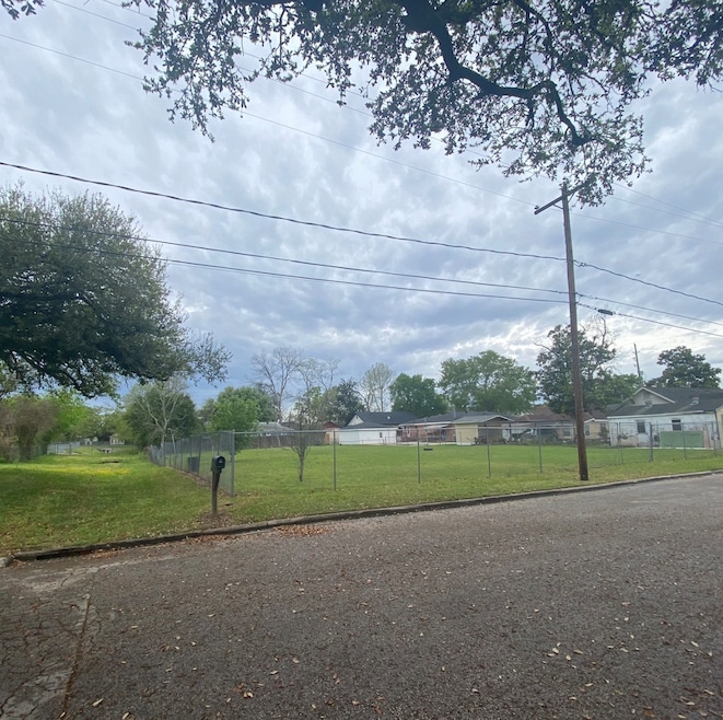 This photo shows a quiet neighborhood street with