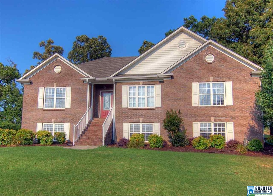 One level traditional family home