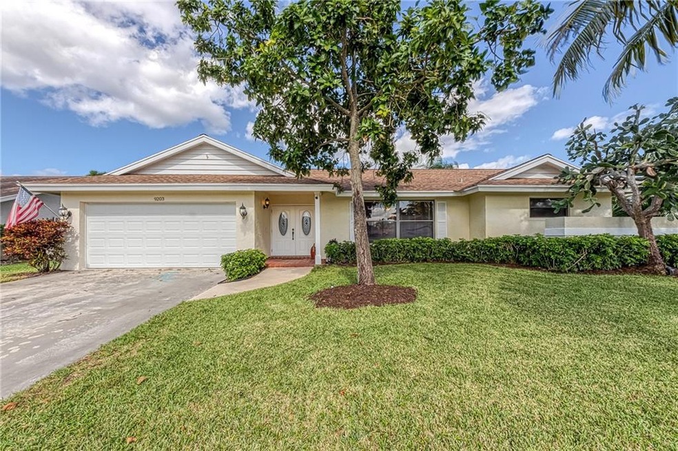 9203 Edgemont Ln, Boca Raton, FL 33434 - photo 1