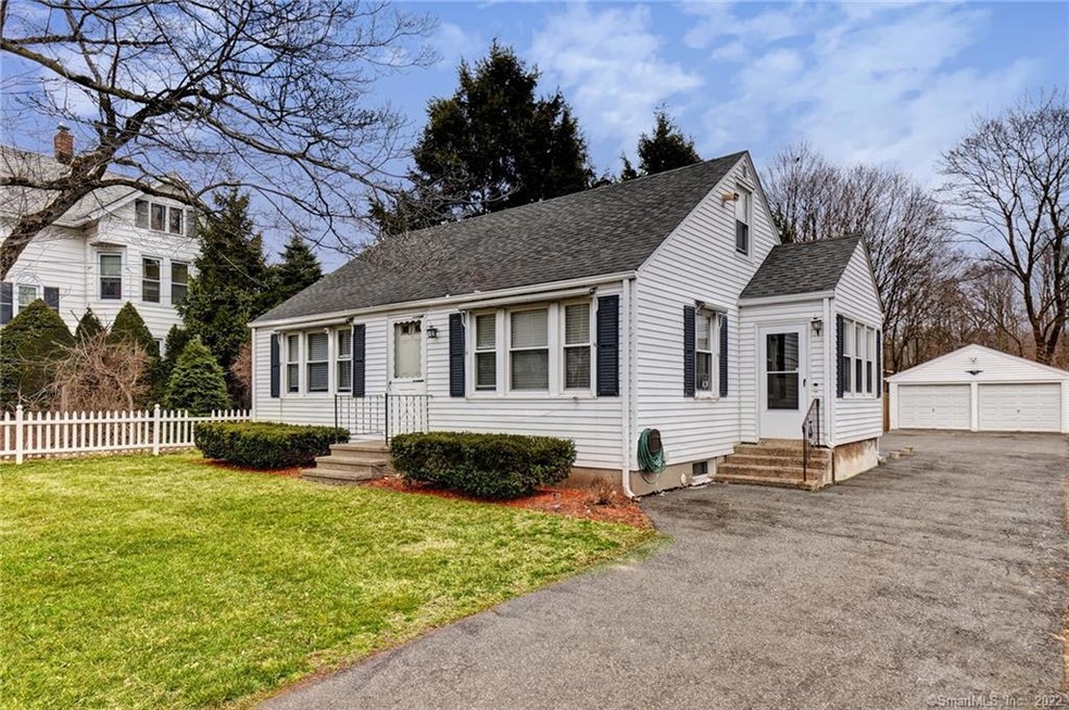 211 Chamberlain Hwy, Meriden, CT 06451 - photo 1