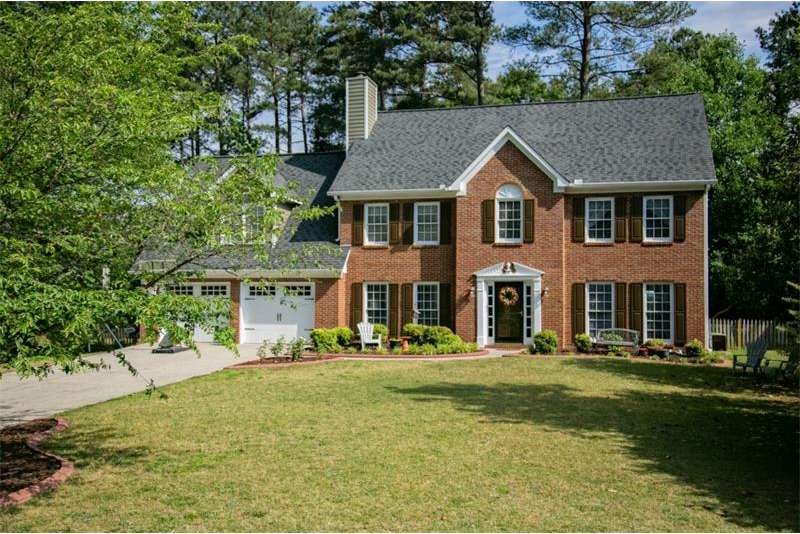 Beautiful brick home with oversized bedrooms and w