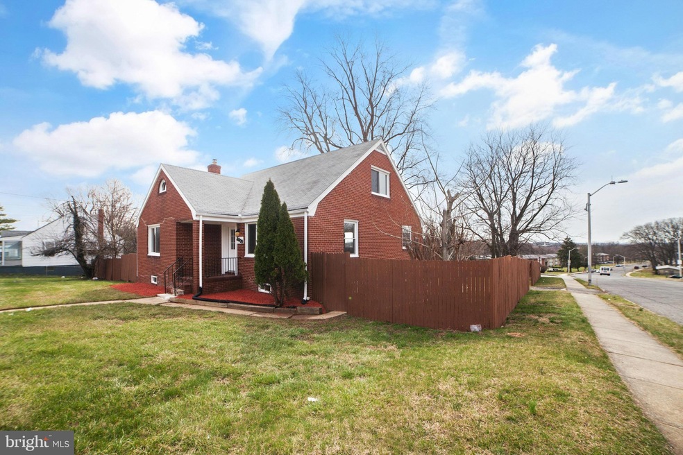 4809 Hazelwood Ave, Baltimore, MD 21206 - photo 1
