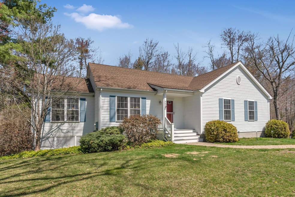 863 Littlefield Rd, Wells, ME 04090 - photo 1