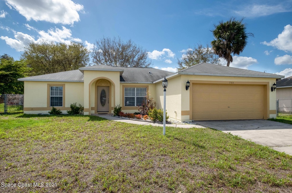 Front 766 Altara Ln NE Palm Bay, 32907