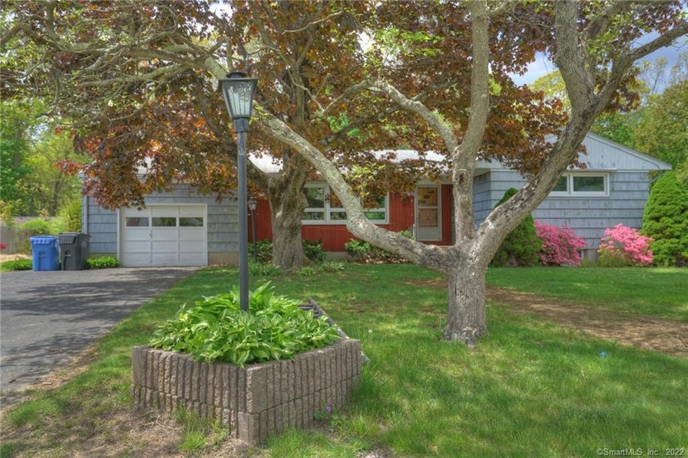 3 Harvard Rd, Gales Ferry, CT 06335 - photo 1