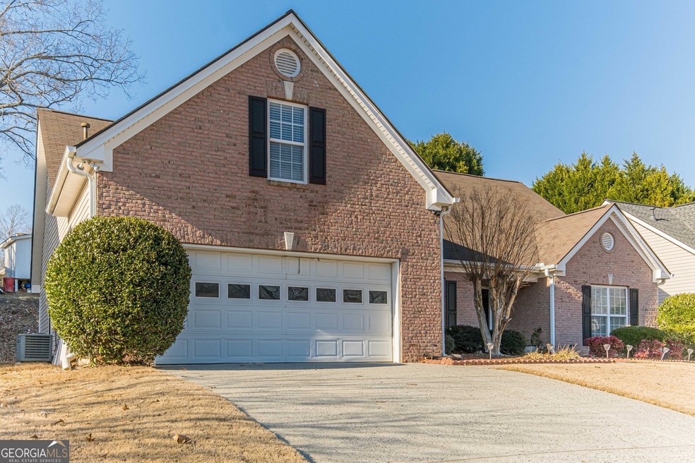 955 Chapel Hill Dr, Lawrenceville, GA 30045 - photo 1