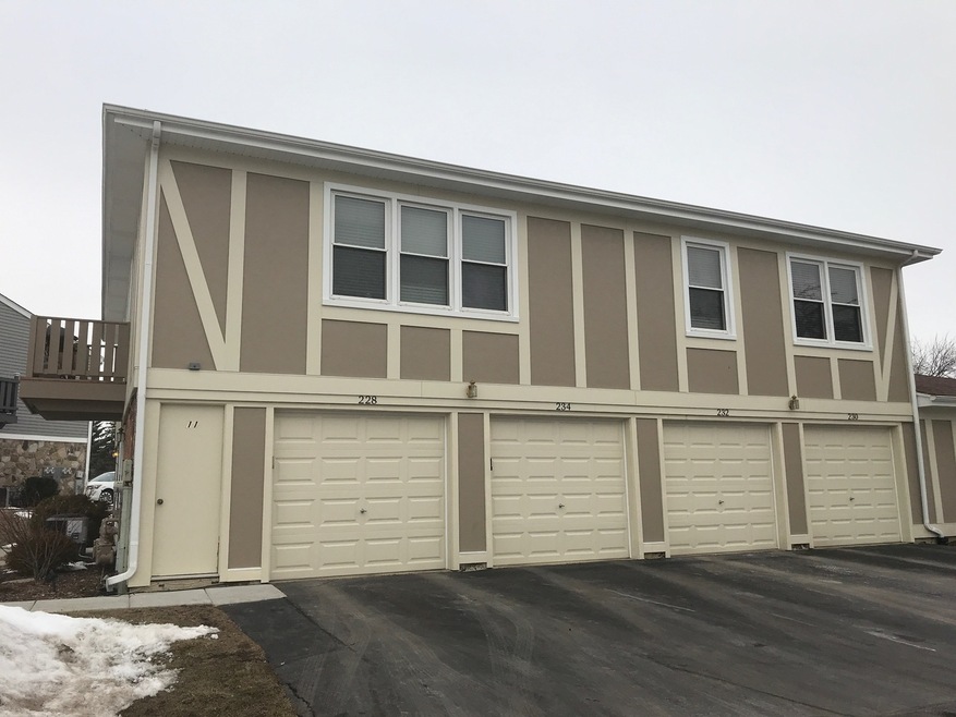 228 Nantucket Harbor unit 228, Schaumburg, IL 60193 - photo 1