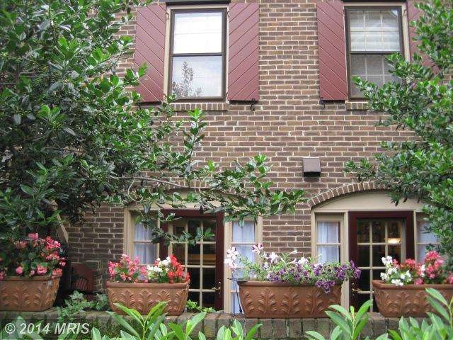 1216 Michigan Ct, Alexandria, VA 22314 - photo 1