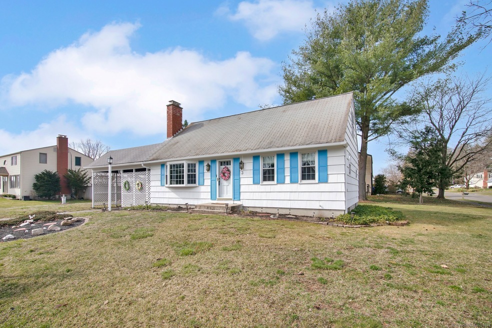 3 Diamond Dr, Enfield, CT 06082 - photo 1