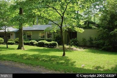 401 Wilderness Dr, Locust Grove, VA 22508 - photo 1