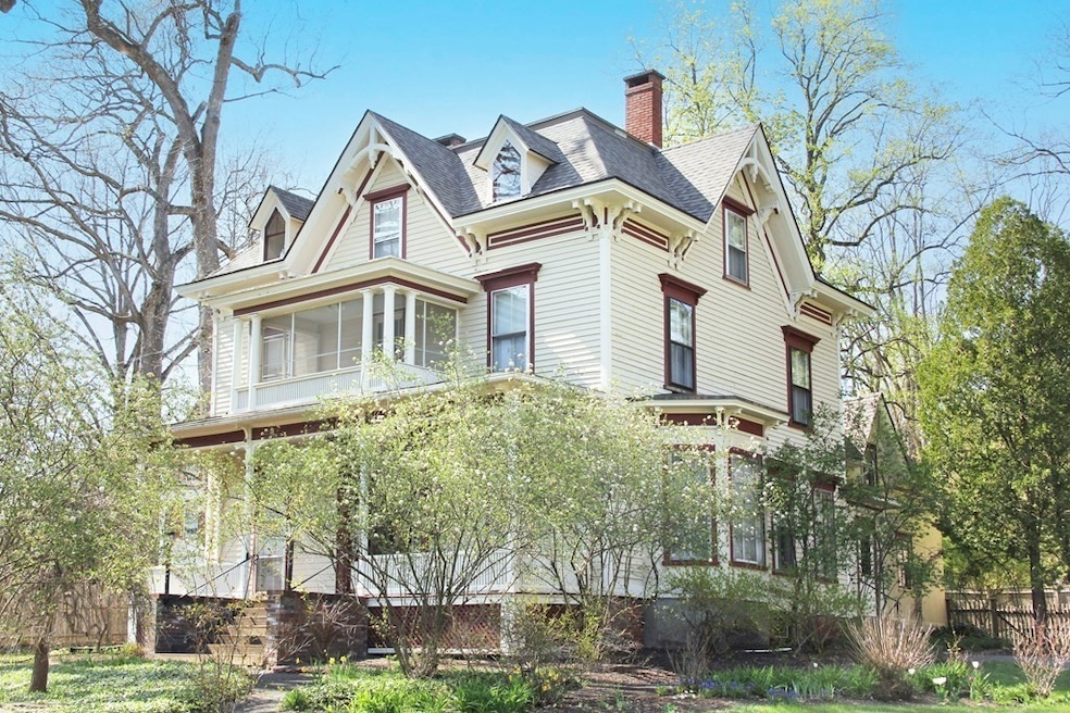 94 Lessey St, Amherst, MA 01002 - photo 1